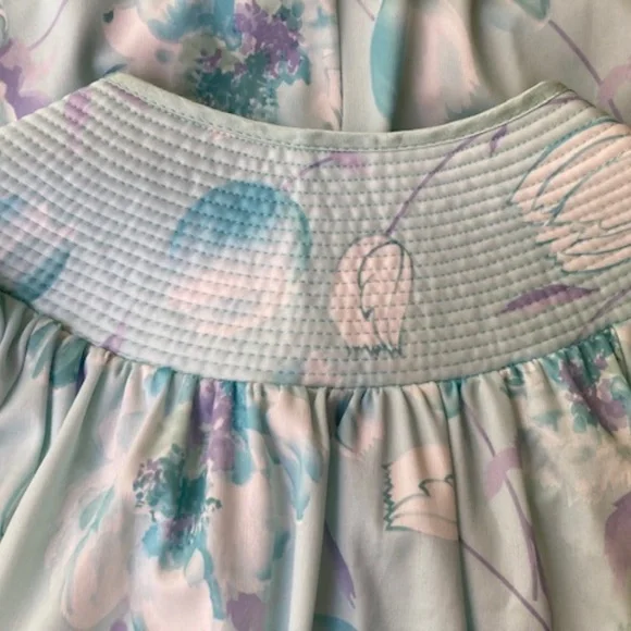 Vintage Evelyn Pearson Go-Coat Lounger - Picture 6 of 12